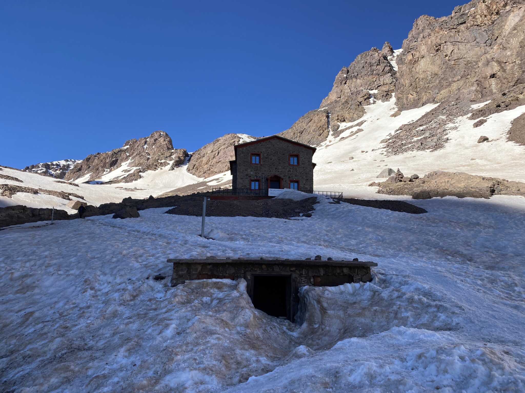 Budynek przewodników pod Toubkalem