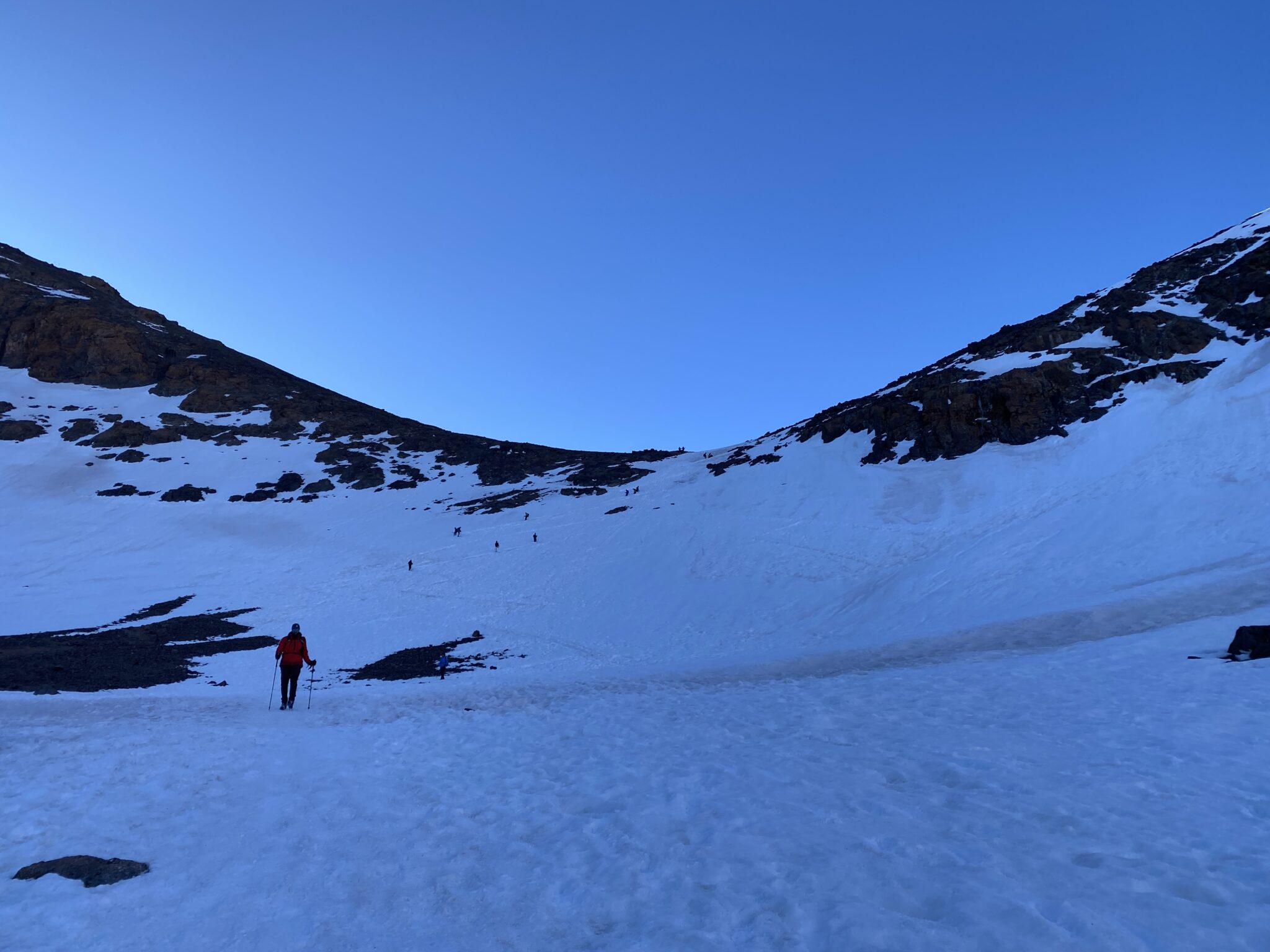 Śnieg na zejściu z Toubkala