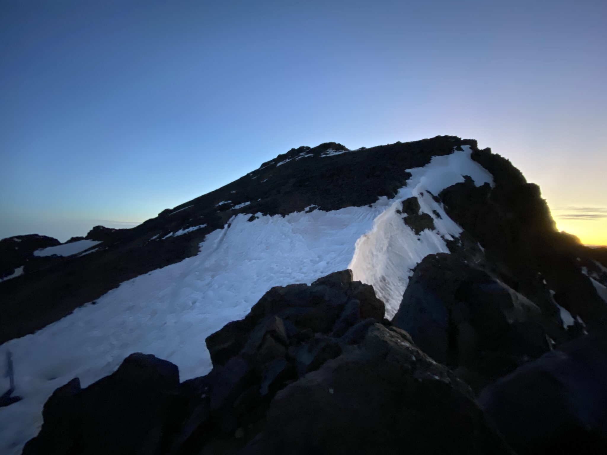 Słońce wschodzące nad Toubkalem