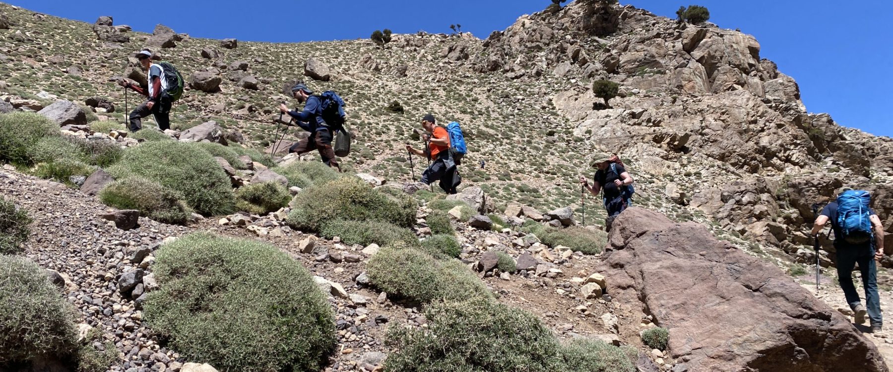 Najbardziej stromy odcinek podejścia do schroniska pod Toubkalem